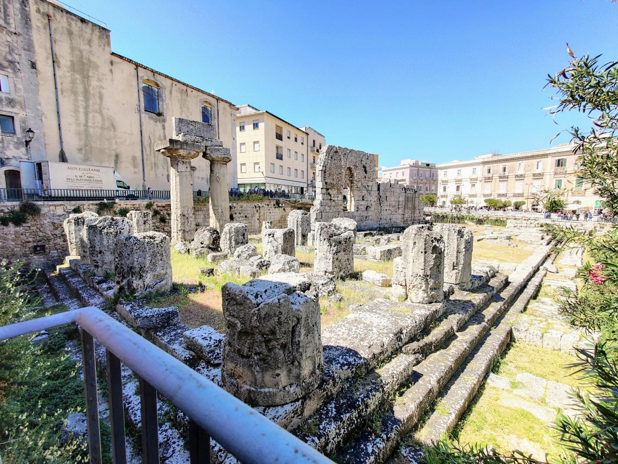 Апартаменты Apollonion Hh Above Apollo'S Temple Ortygia Сиракузы Номер фото